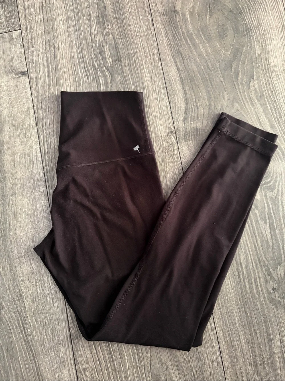 lululemon athletica Black Aligh High Rise Leggings Size 6